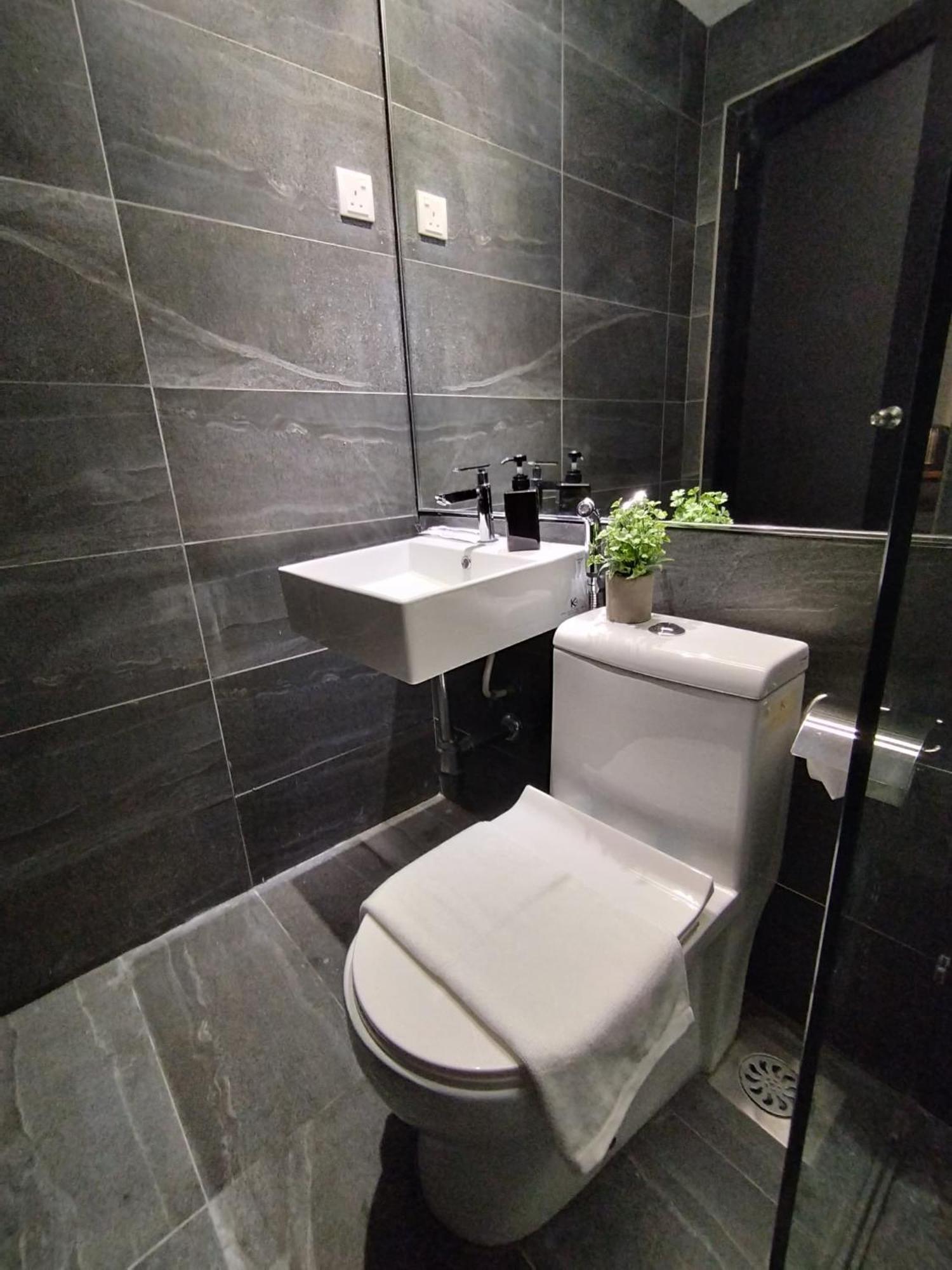 Kingston Hotel 7 - Johor Bharu Τζόχορ Μπάχρου Εξωτερικό φωτογραφία